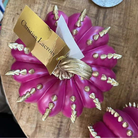 COPY - Christian LACROIX pink spike pumpkin, great for all that love, pink pump… - Picture 4 of 7